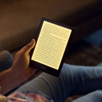 Amazon Kindle Paperwhite 32GB Signature Edition - 11th Generation