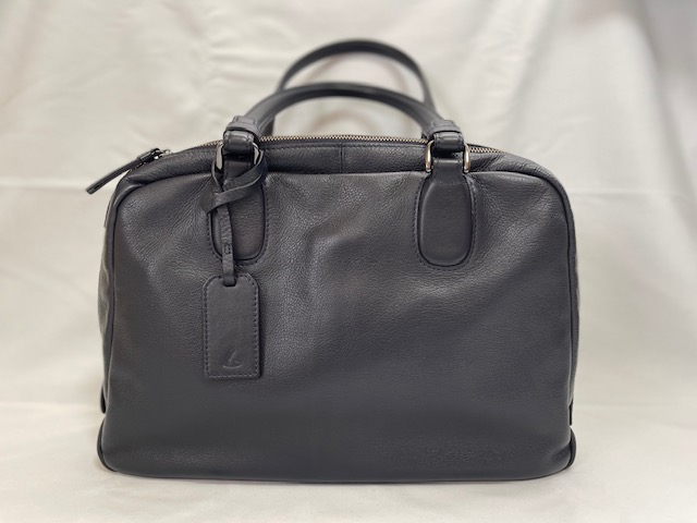 土屋鞄製作所のサージュブリーフトートは女性のビジネストートとして