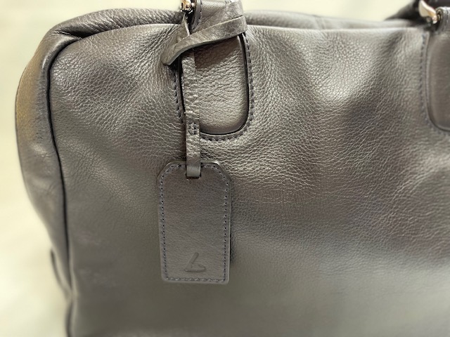 土屋鞄製作所のサージュブリーフトートは女性のビジネストートとして