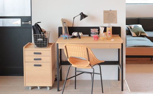 成長に寄り添う子供用デスク - MOMO NATURAL
