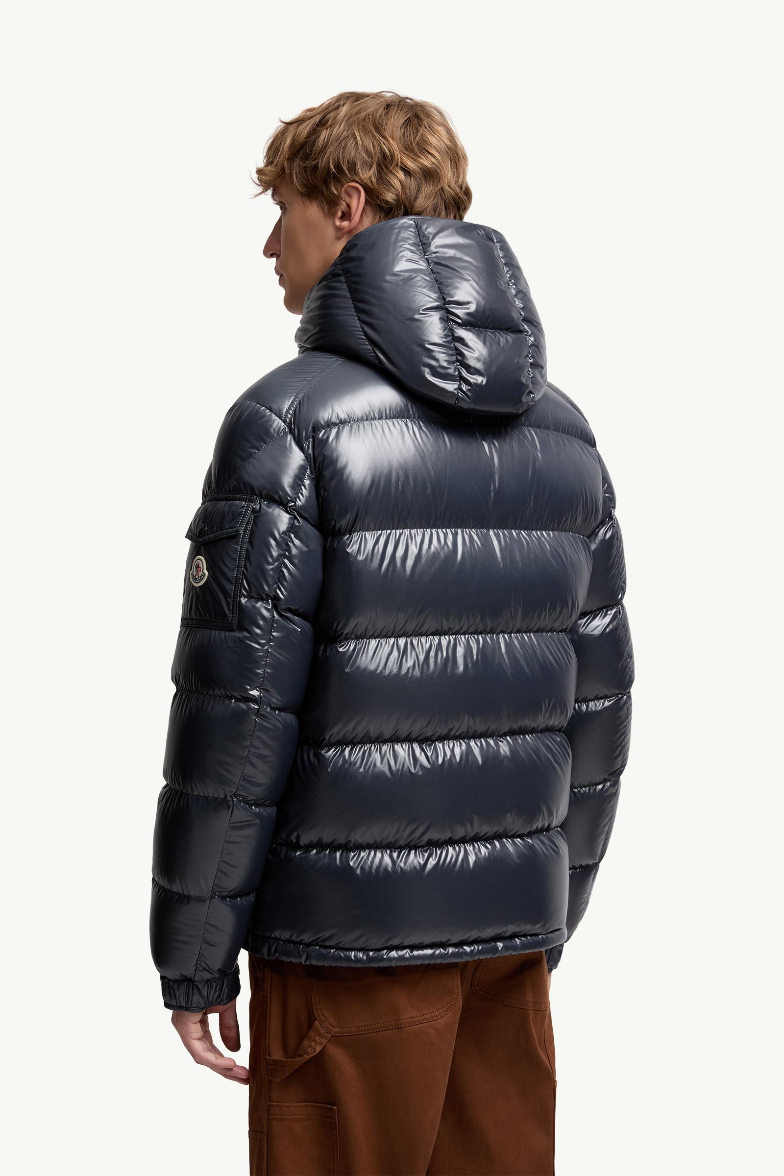 ネイビーブルー Moncler Mayaショートダウンジャケット : ショート