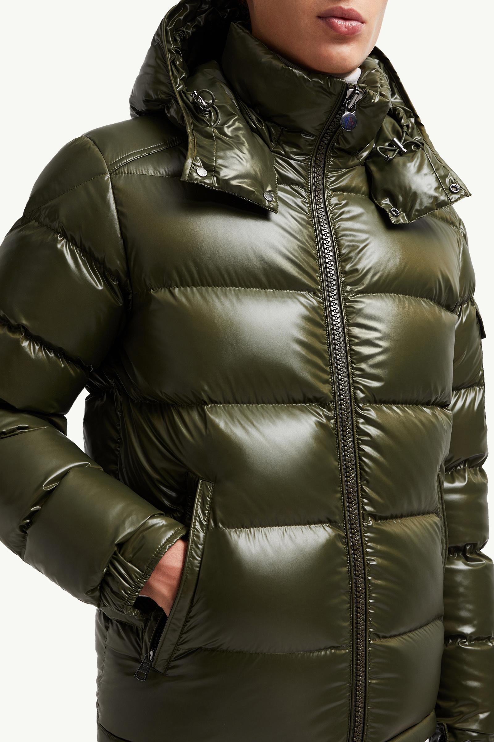 オリーブグリーン Moncler Mayaショートダウンジャケット : ショート