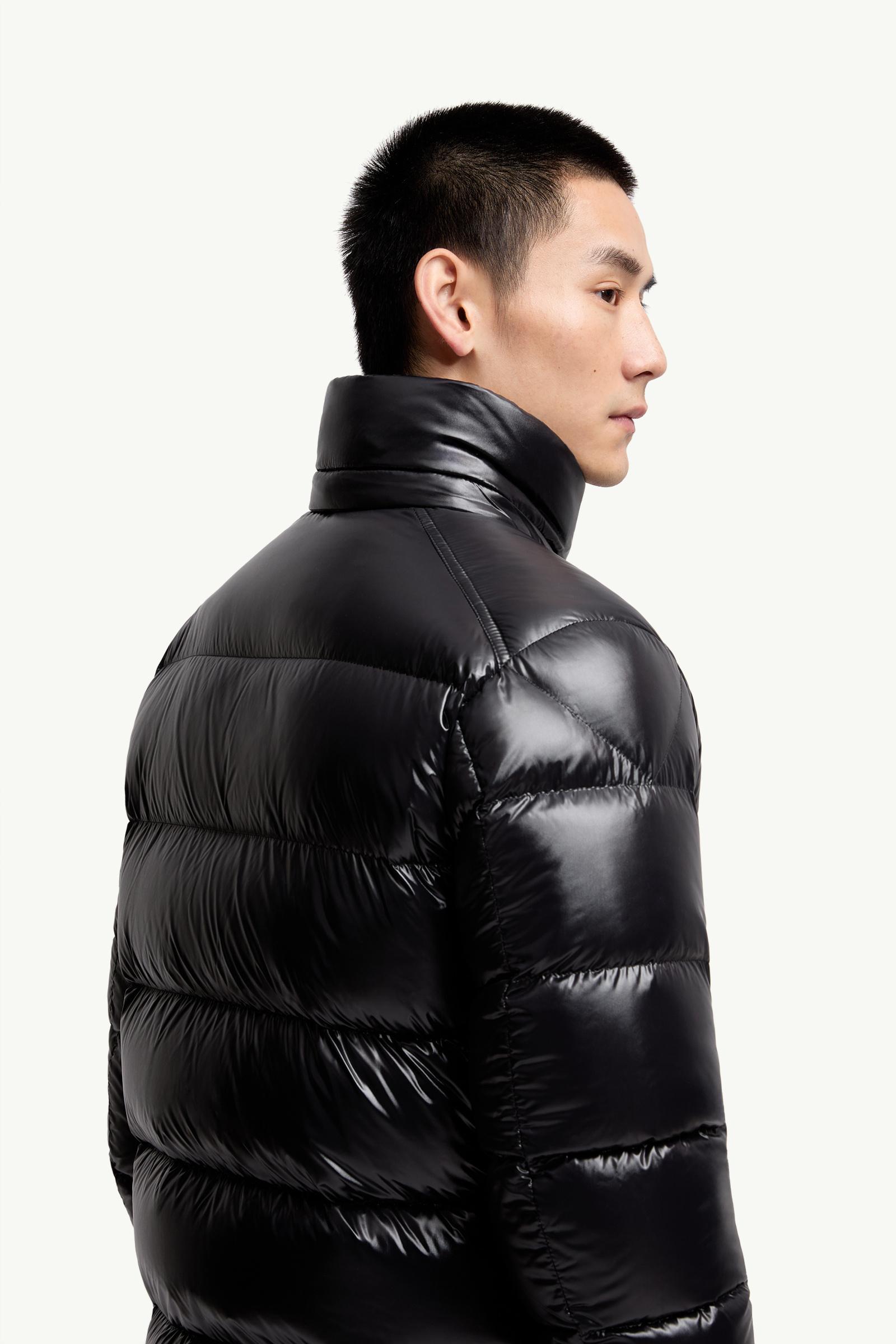 ブラック Moncler Mayaショートダウンジャケット : ショートダウン