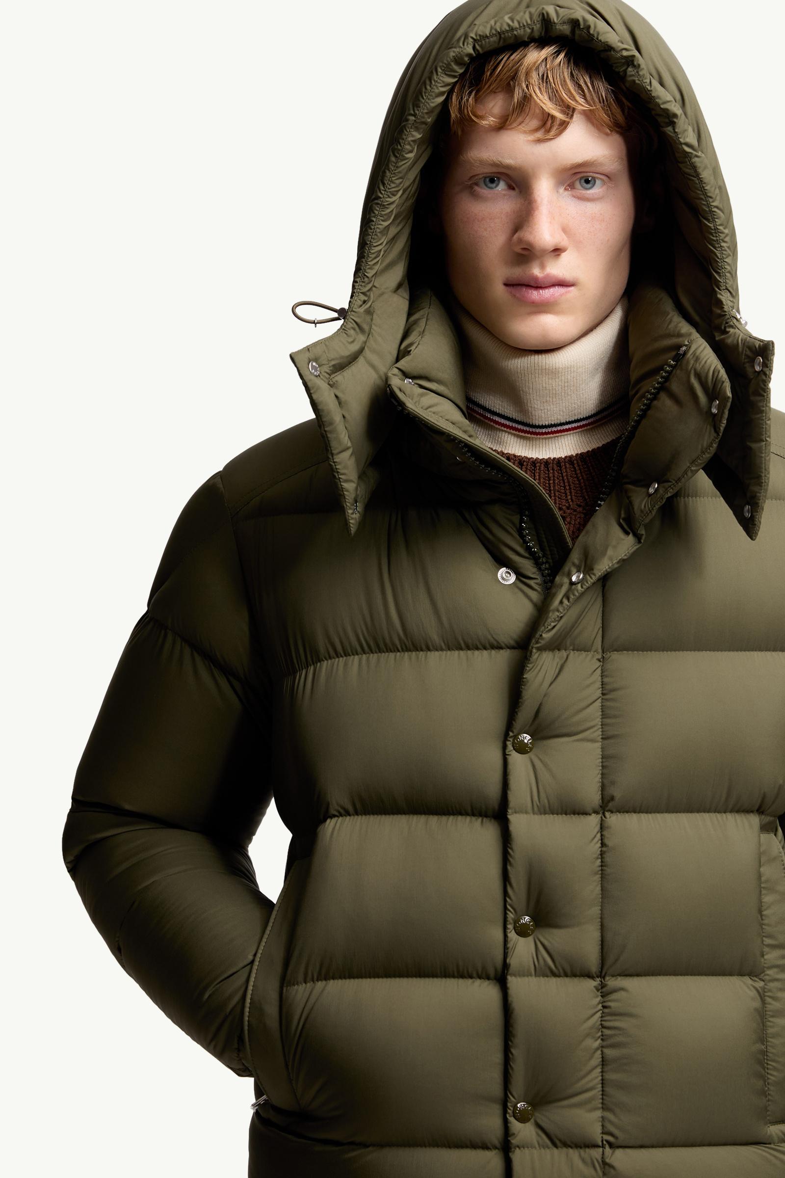 オリーブグリーン Moncler Maya 70 ショートダウンジャケット