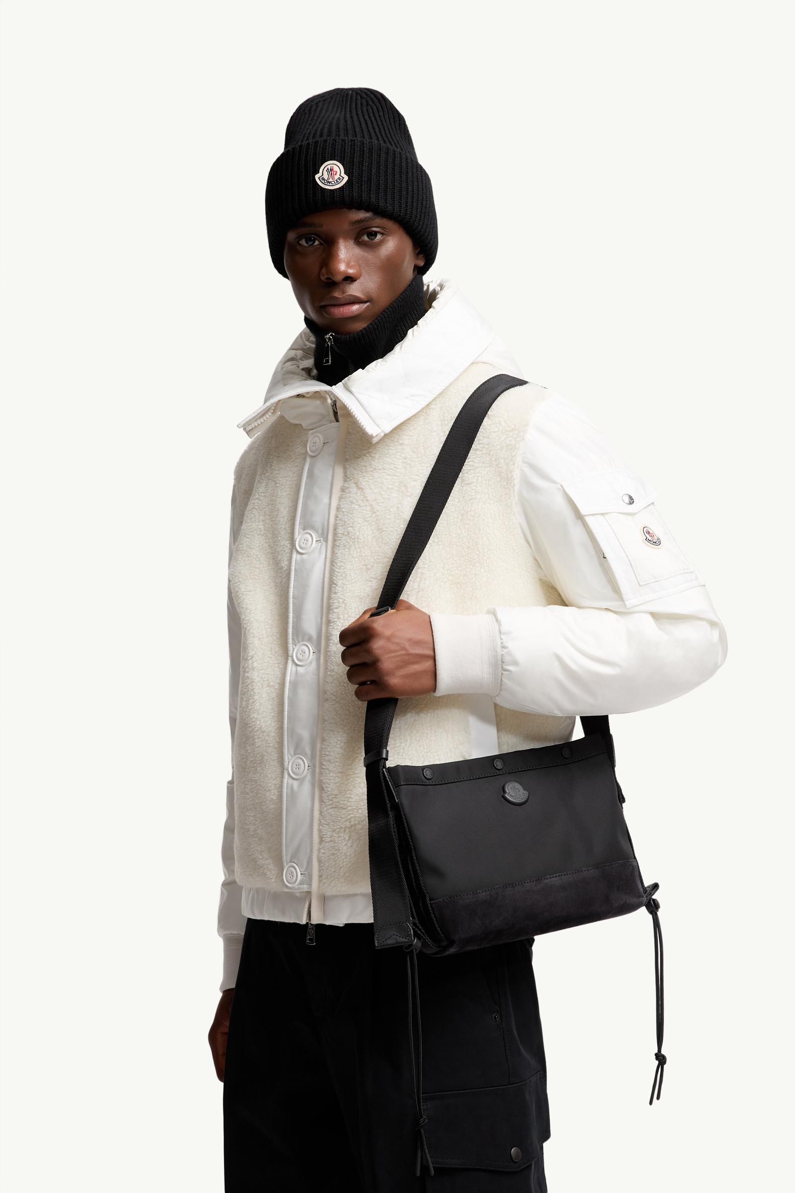 ブラック New Tech クロスボディバッグ : バッグ&スモールアクセサリー