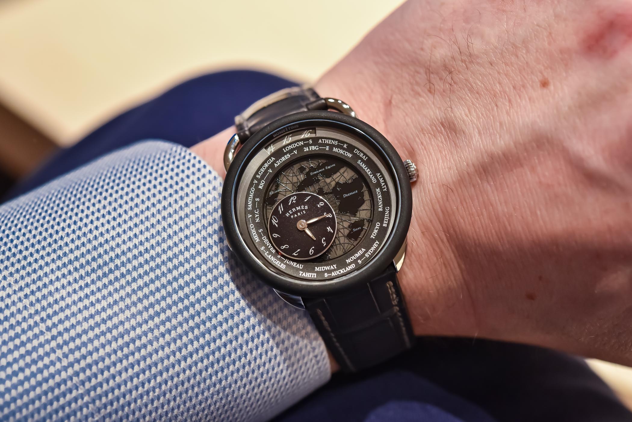 Hands-On - Hermès Arceau Le Temps Voyageur Traveller's Watch