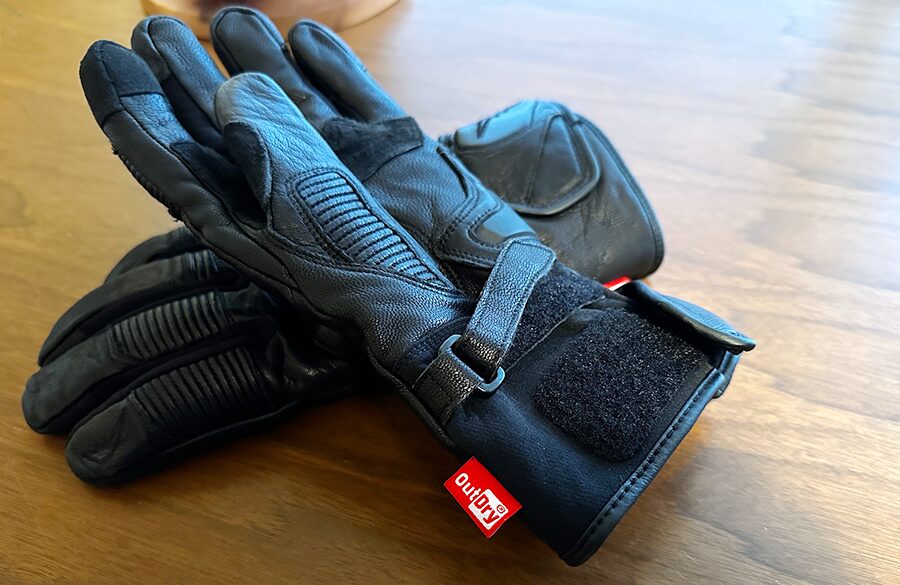 クシタニ アウトドライ アドマイヤーグローブ｜防水・防寒性能に優れた