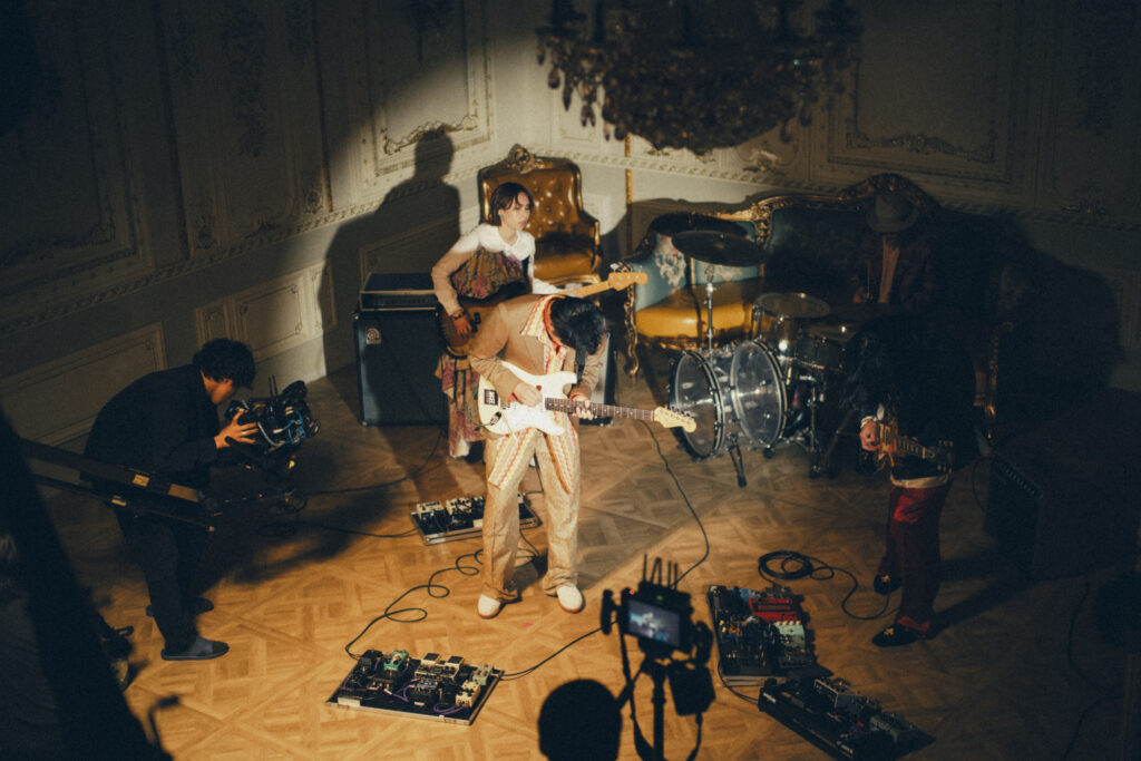 MONO NO AWARE「ザ・ビュッフェ」オフィシャルインタビュー｜MONO NO