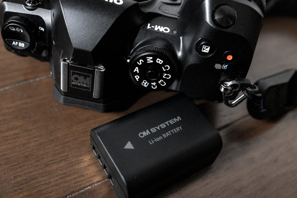 OM-1 新型バッテリーの功罪 – mono-logue