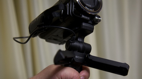 リモコン三脚グリップ GP-AVT1 レビュー – mono-logue