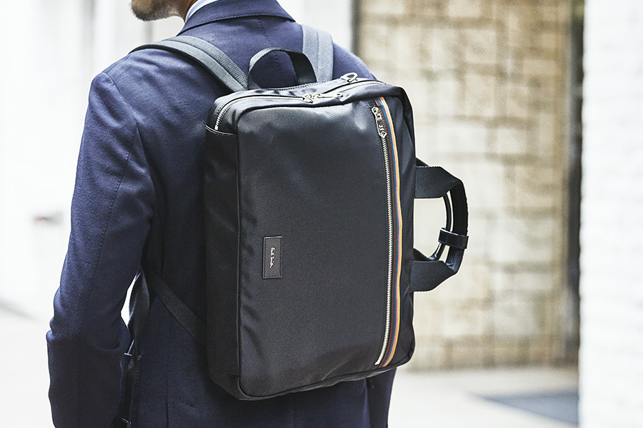 ポール・スミスのビジネス鞄はこう使いこなす！ | 【公式】モノ