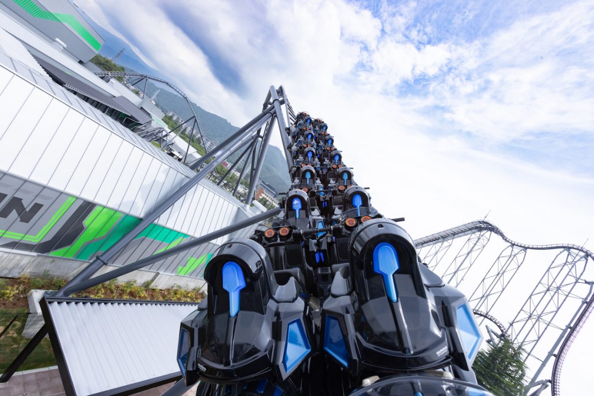 富士急ハイランドの新型コースター「ZOKKON」を体験！ バイク乗りも大