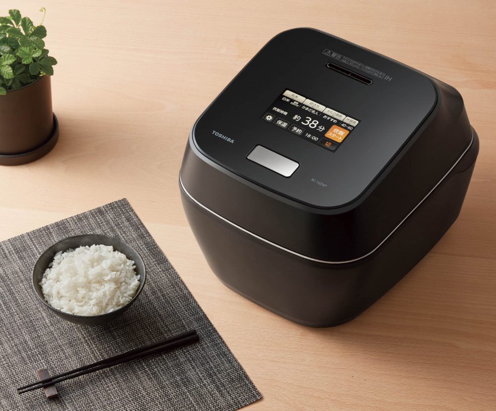 TOSHIBA（東芝）の真空圧力IHジャー炊飯器の最新モデルは 日本初！水の
