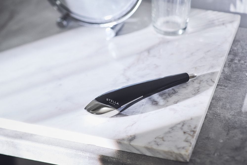 顔たるみの救世主的デバイス」EMSで表情筋を鍛える！ステラボーテ