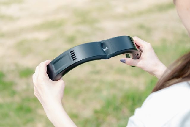 夏でも涼しいネッククーラー」1台3役こなす『PowerArQ Wearable Neck
