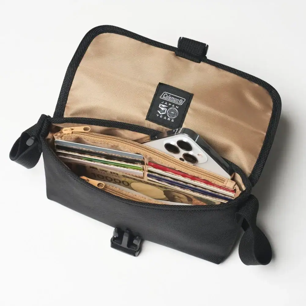 もう財布はいらない!?」コールマンのセブン限定ショルダー、便利すぎる