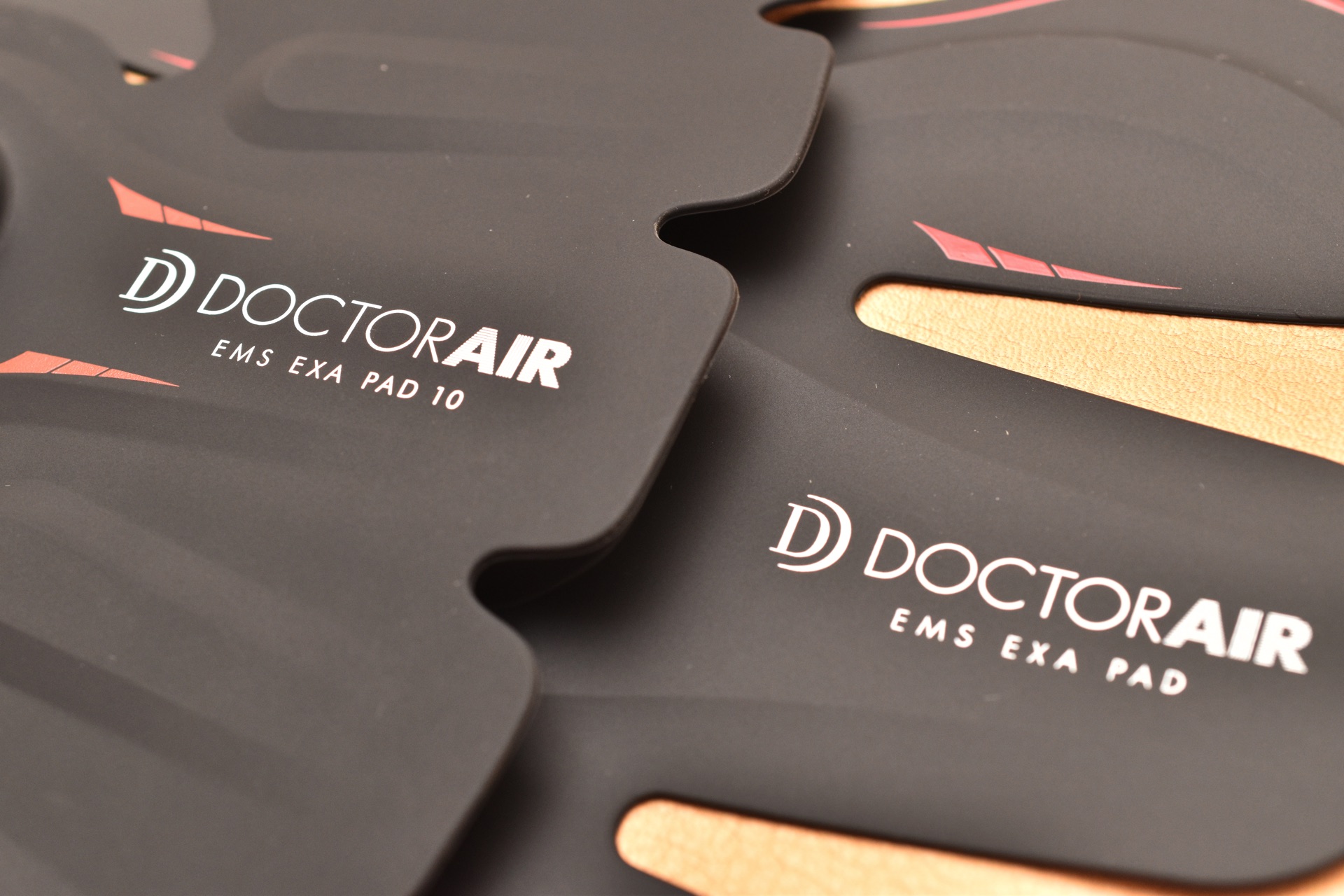 ドクターエアのEMS EXA PAD（エクサパッド）シリーズがメタボ予備軍の