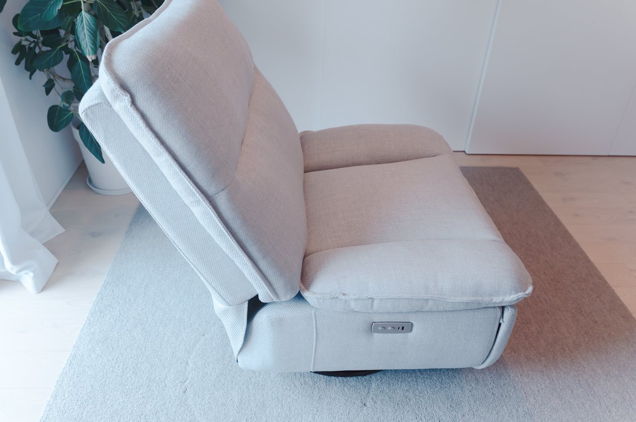 FlexiSpot Lotus Pro (XRC5 Pro) レビュー／包み込まれるような感覚が