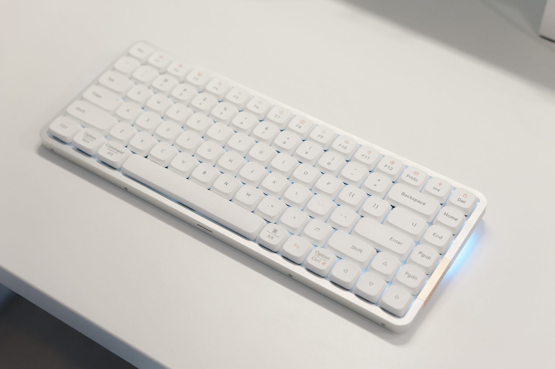 Lofree FLOW レビュー／ロープロファイルで至高の打鍵感を実現した