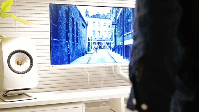 ハーマンミラー Flo Monitor Arm レビュー／世界で最も美しい