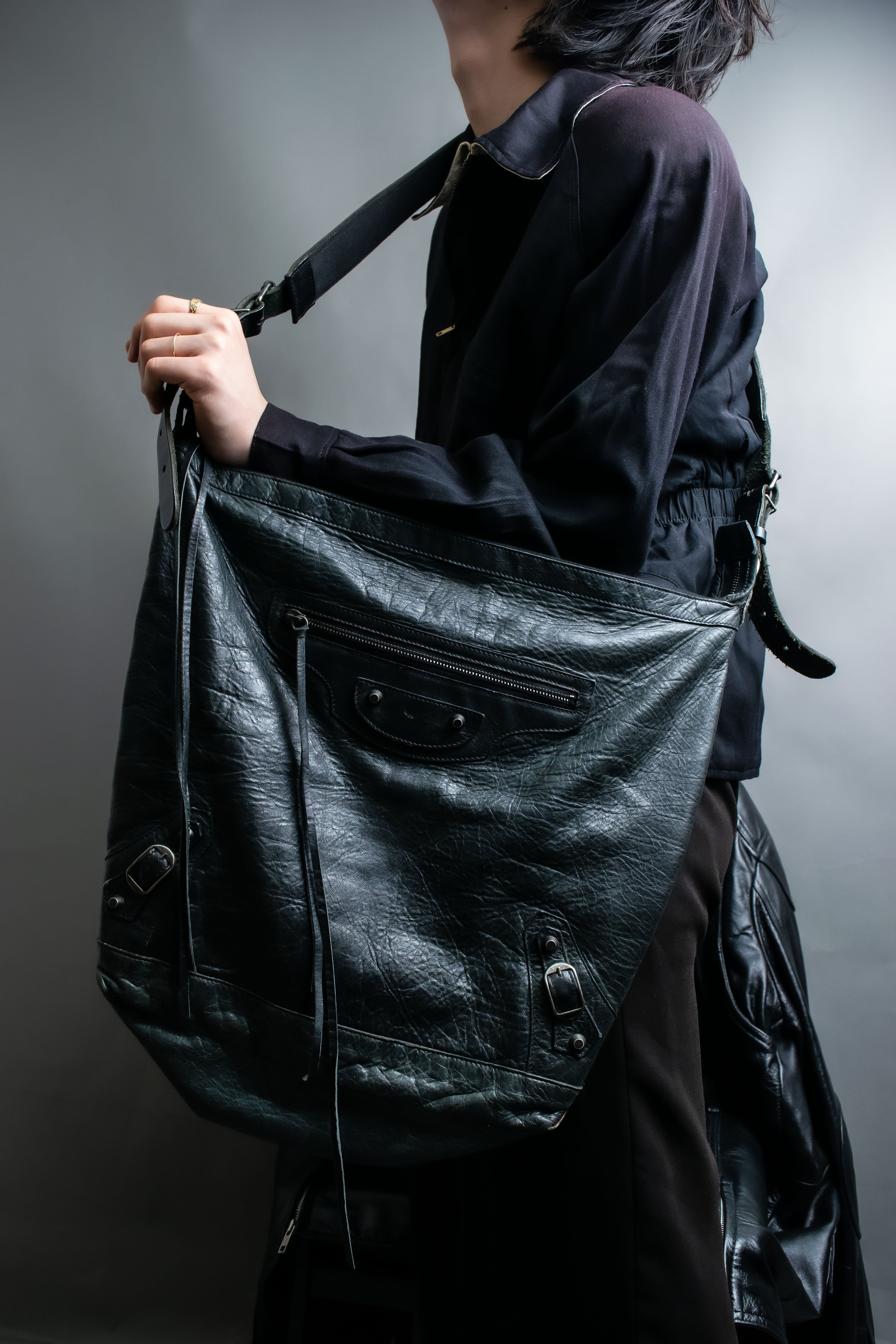 BALENCIAGA” The Day leather shoulder bag – MOOD