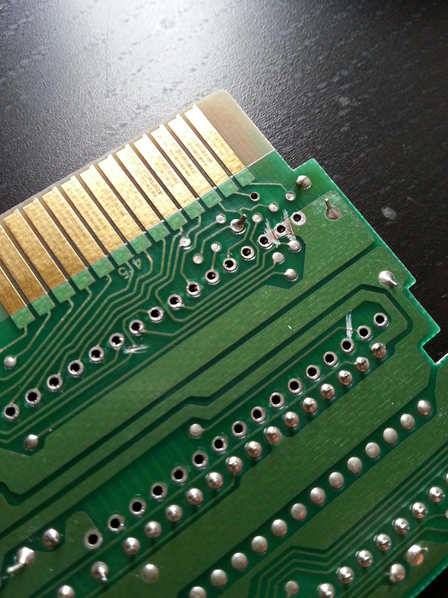 恐らくフラッシュカートリッジ nesdev TKROM NROM NES 恐らく