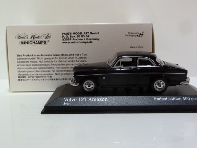 Volvo 121 Amazon Black 1:43 943171003 MINICHAMPS diecast model car