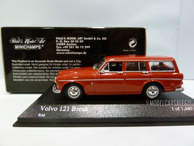 Volvo 121 Amazon Break Red 1:43 430171014 MINICHAMPS diecast model