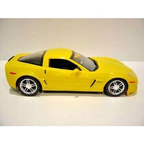 自動車 Revell Corvette C6-R 1:25 2006 Part 1- Revell 1/25 Corvette