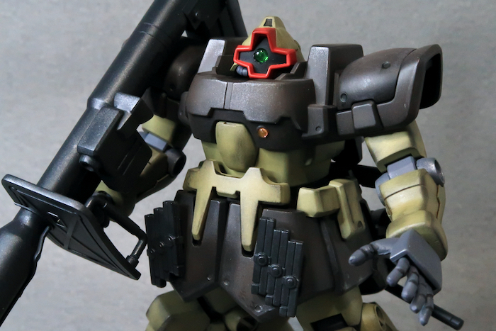 HGUC ドムトローペン（サンドブラウン）の製作記2【モノアイ改造〜塗装