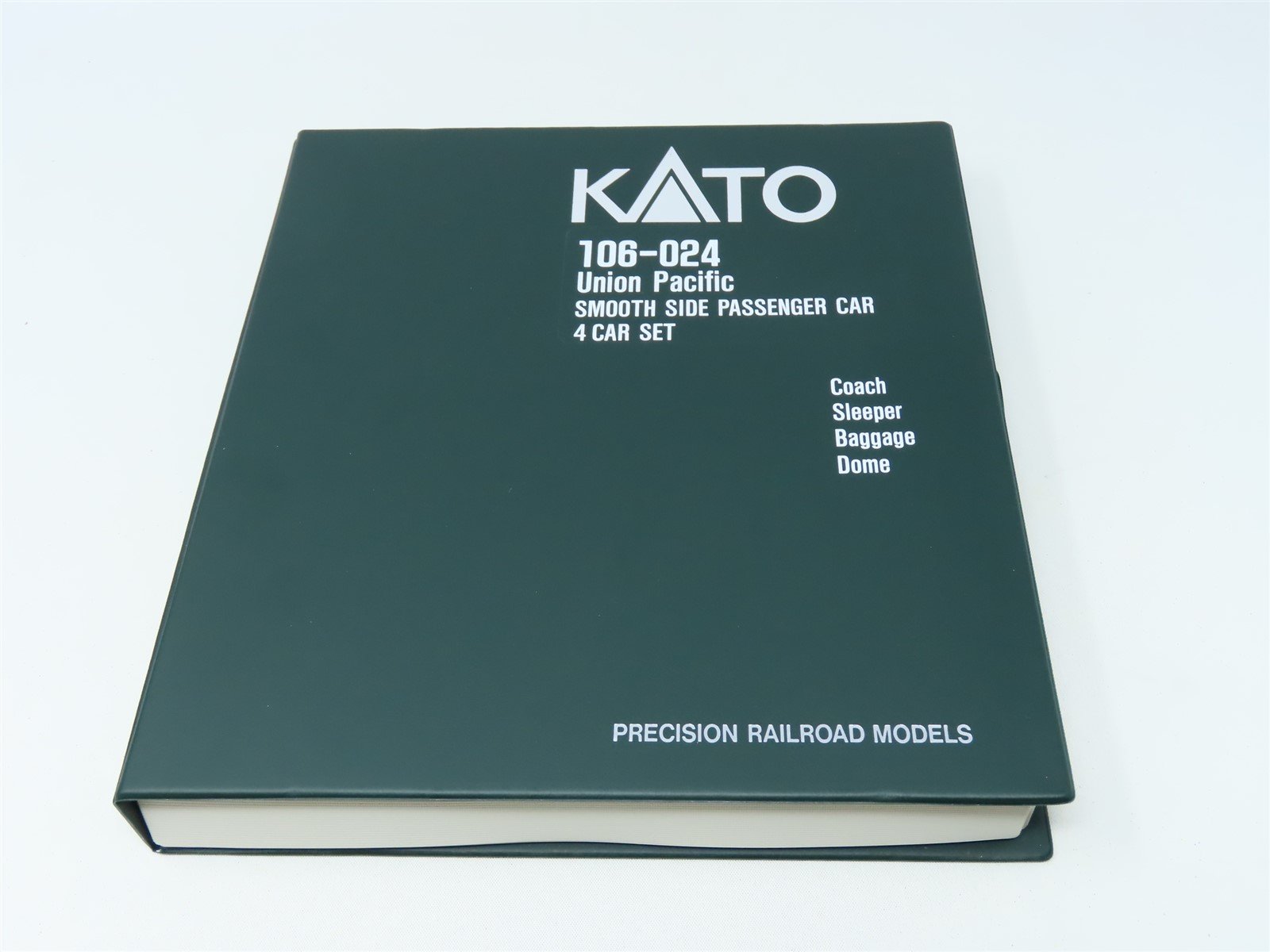 N Scale Kato #106-024 UP Union Pacific Smooth Side Passenger 4-Car