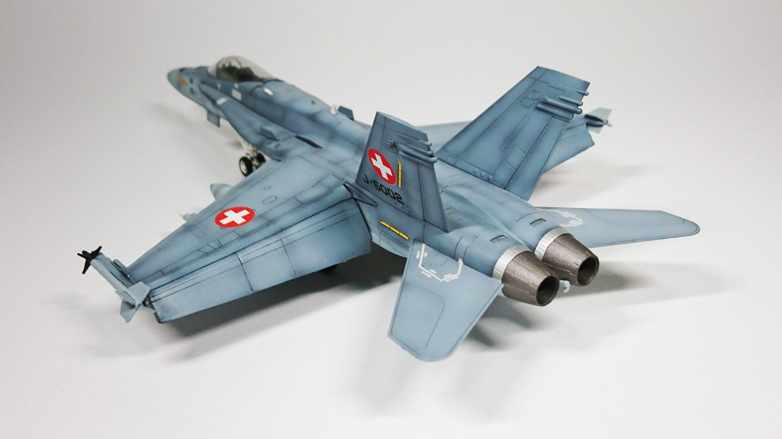 キットレビュー】Academy F/A-18C HORNET | Modelyard