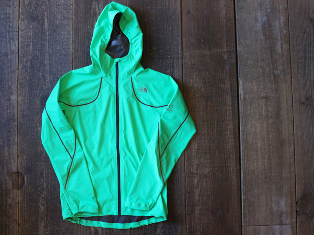 THE NORTH FACE FL Flight Trail Jacket で快適に走りましょう