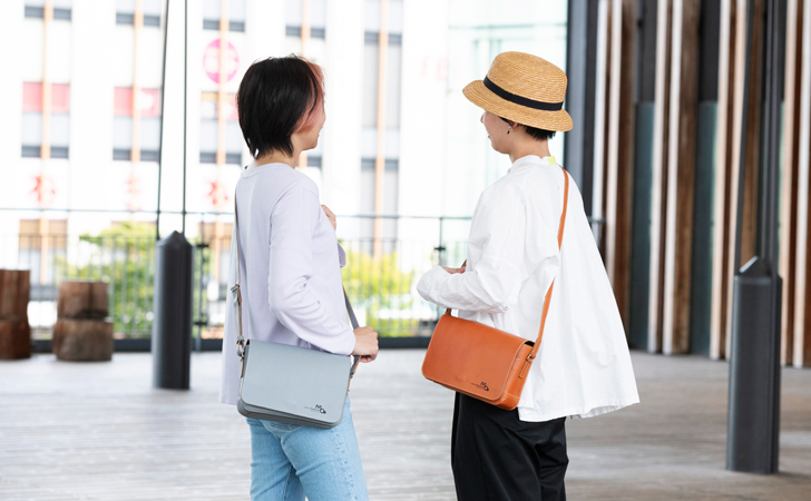 新登場！タブレットが入る姫路レザーのポシェット＆ミニショルダー