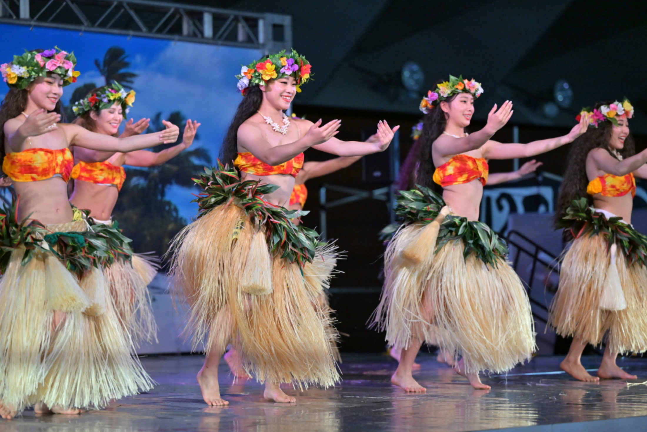 MOEHERE渋谷、鎌倉、小田原、喜多見タヒチアンダンス教室 初心者安心