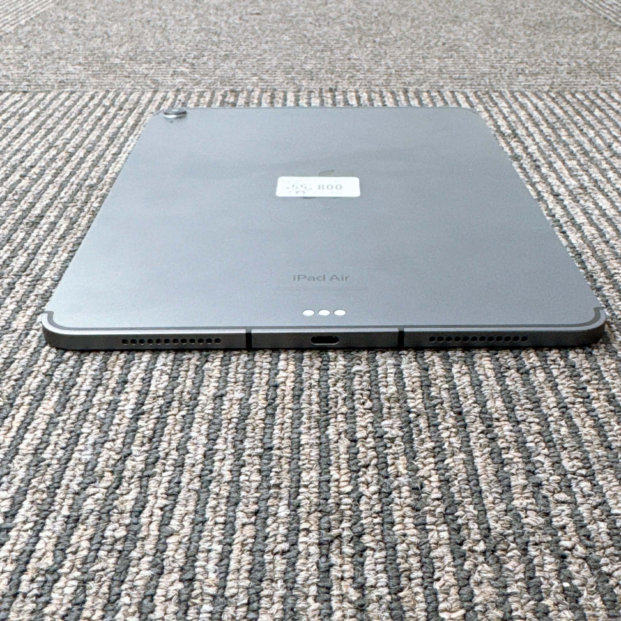 iPad Air 5 10.9-inch 2022 64GB Space Gray Wi-Fi 5G SIM FREE