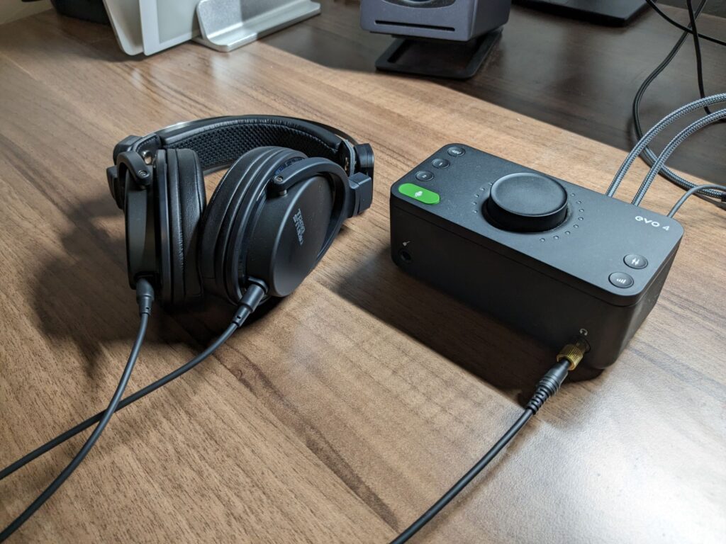 TAGO STUDIO T3-03 レビュー】近めのボーカルとナチュラルなサウンドが