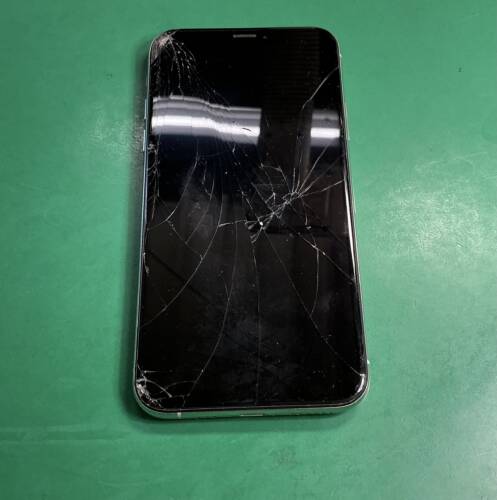 修理実績：iPhoneXSの画面割れ交換 | iPhone 修理専門店 モバイル修理.jp