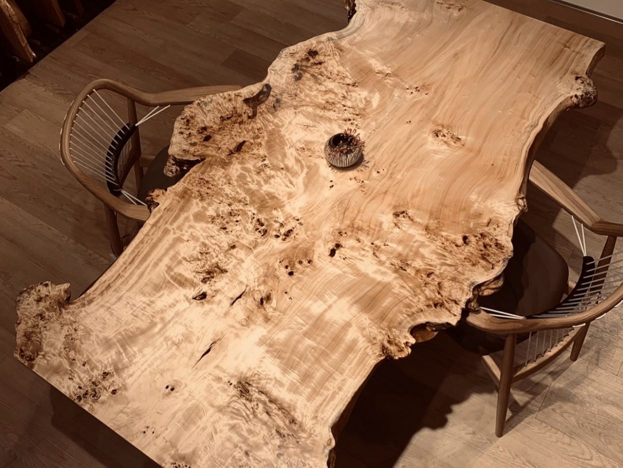 一枚板新入荷情報】最新人気樹種「ポプラ」at 青山プレミアム