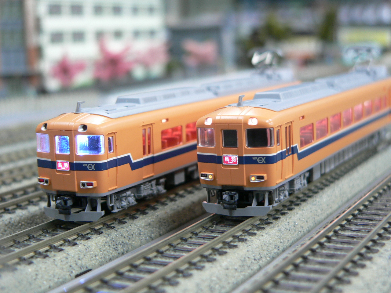 トミックスの近鉄30000系ビスタEXの車掌室灯＆室内灯取付済み特