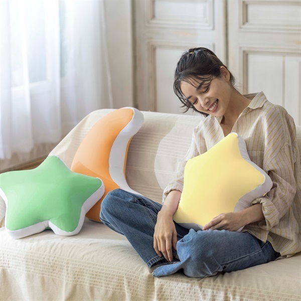 フワフワ雲のクッション（星／三日月）本体｜MOGU（モグ） 本店