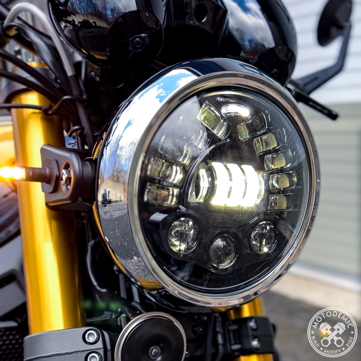 Headlight Upgrade for Z900RS • MOTODEMIC