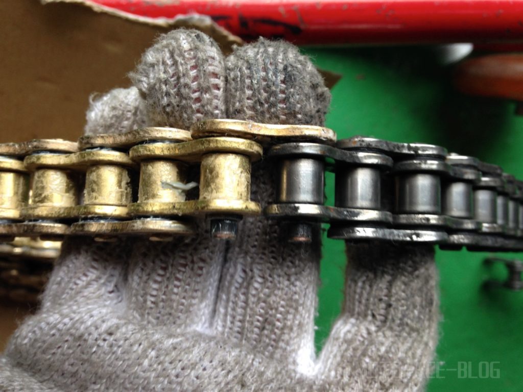 CBR1000RR-drive-chain-5-