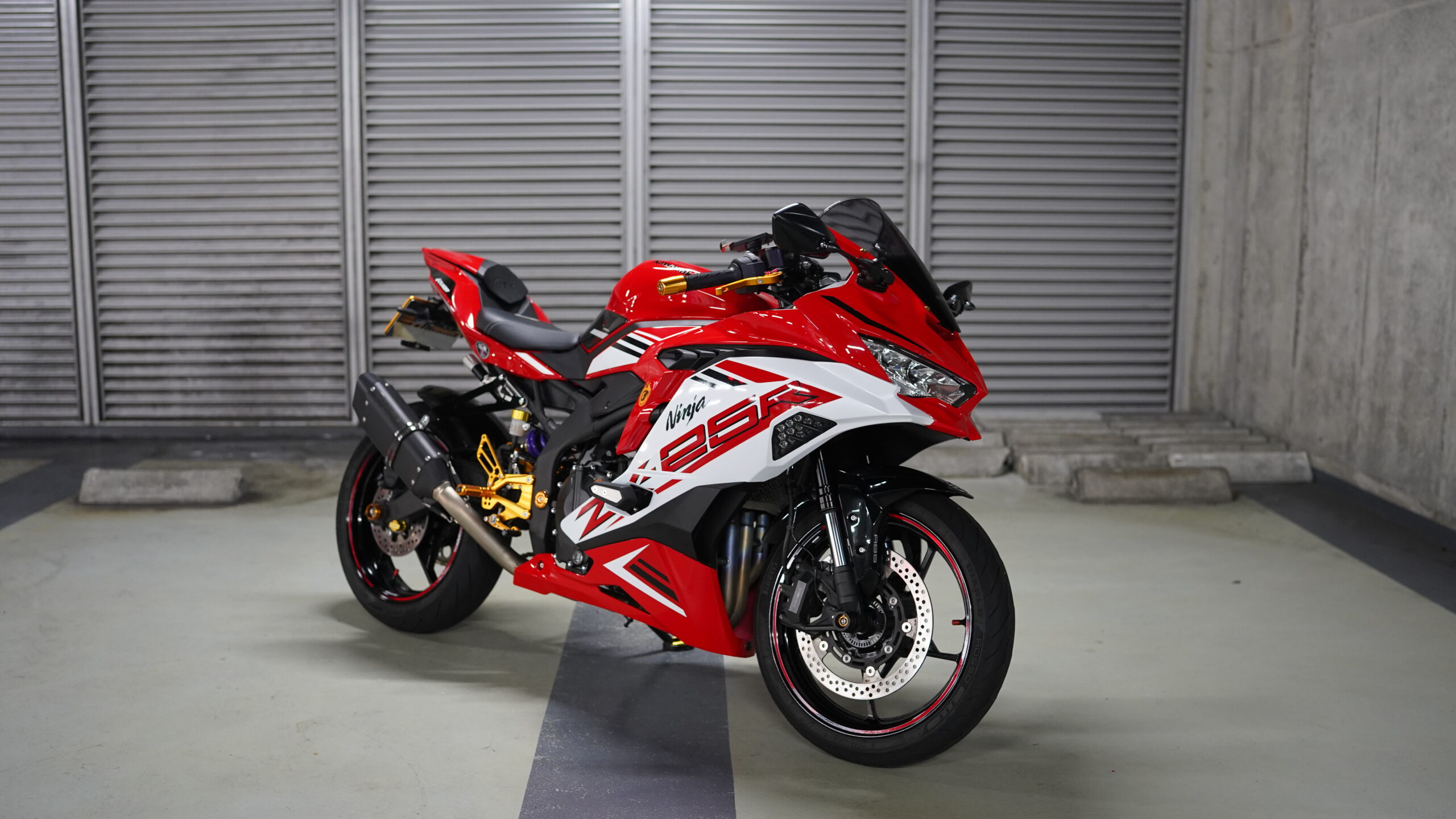 ZX-25R | Moto-Gallery