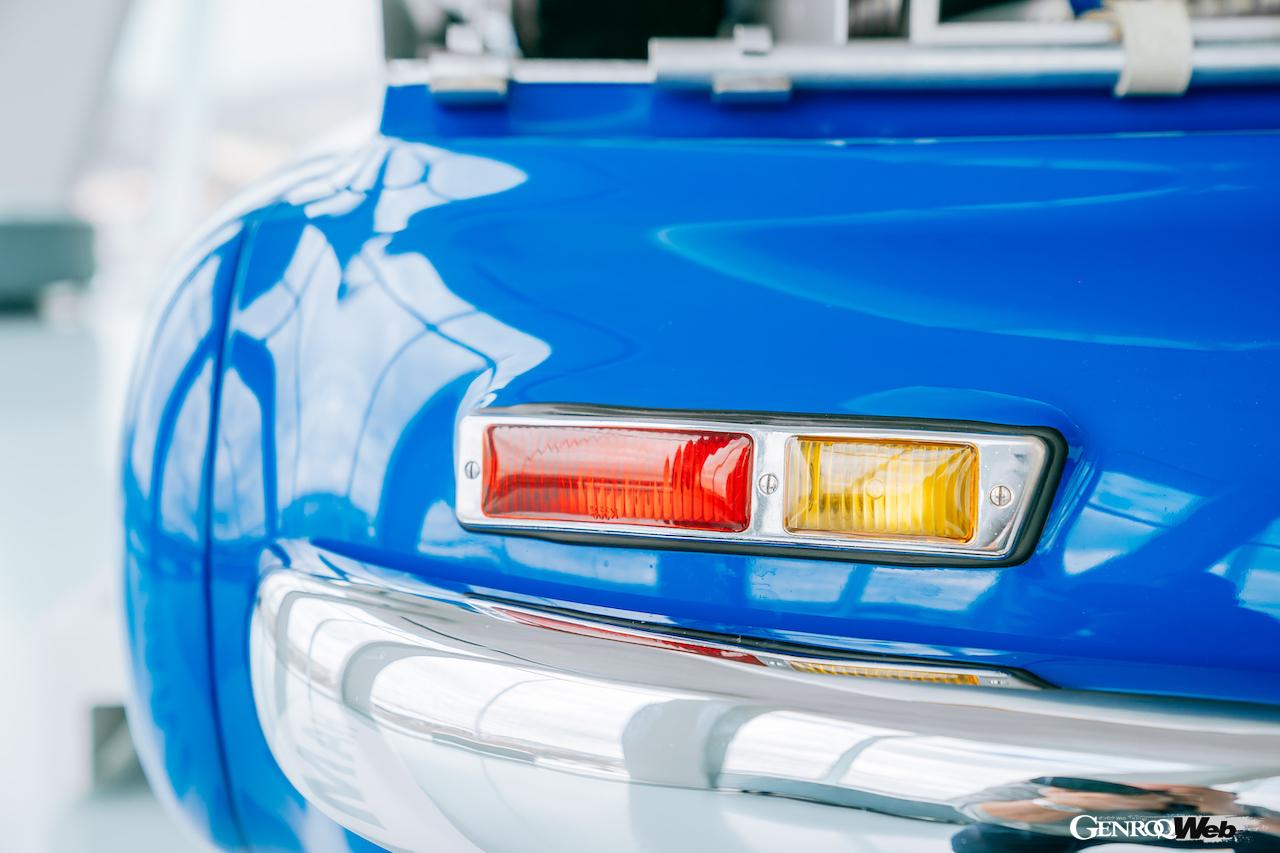 1950年代に活躍したレーシングカー用高速トランスポーター「メルセデス