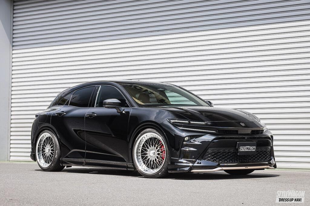 純正同サイズとなる21インチでノスタルジック感MAX！ クラウンスポーツ