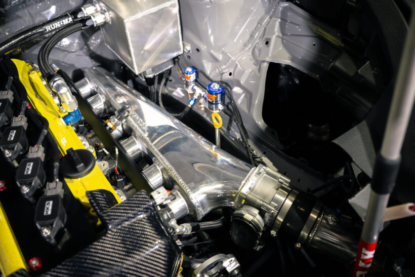 世界初のSUVドリフト競技車両！」今年のカザマはレクサス・LBXでFDJに