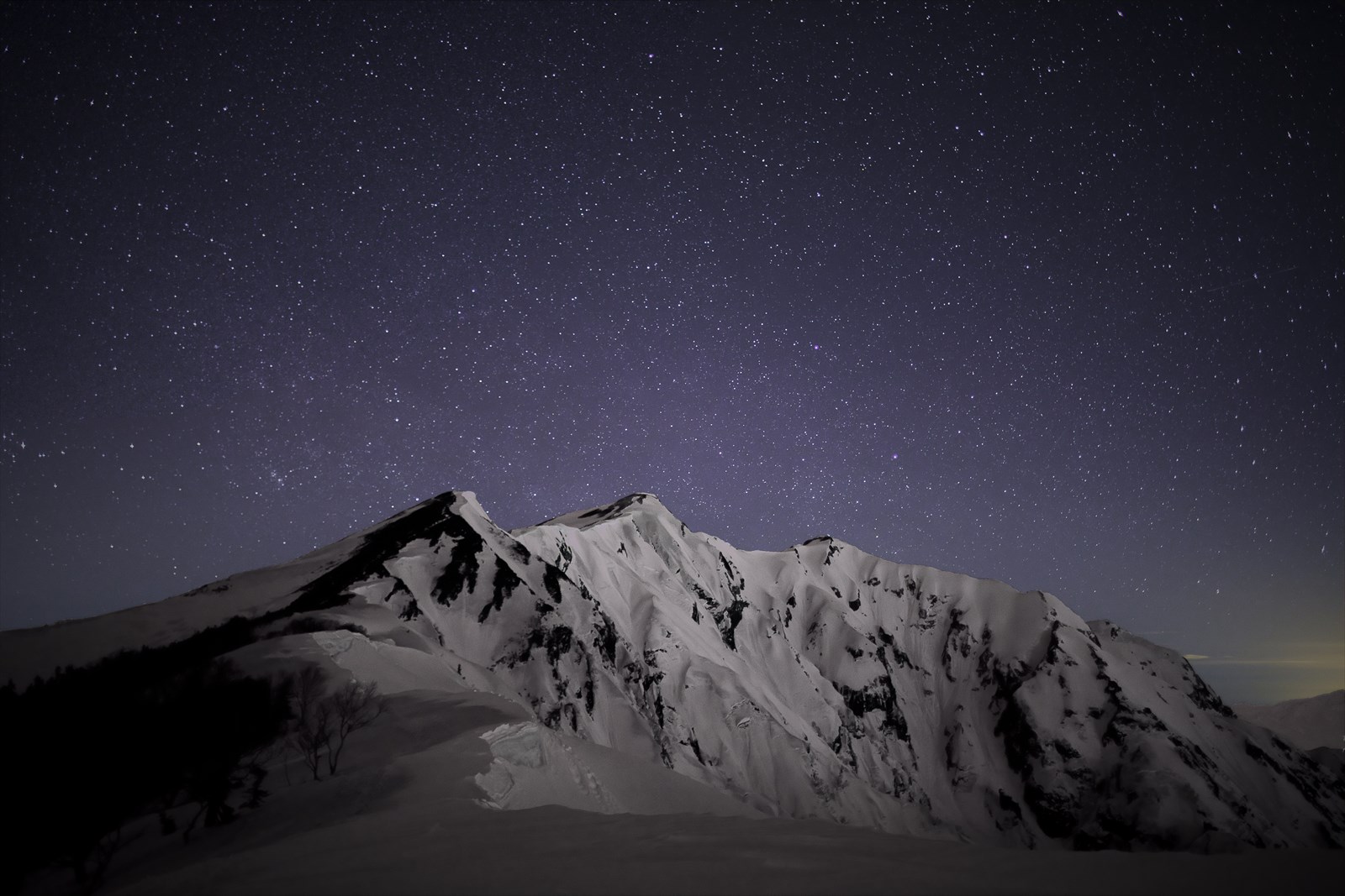 XF16mmF1.4 R WRで撮る星景写真とカメラ設定の紹介 - 静かな山の頂へ