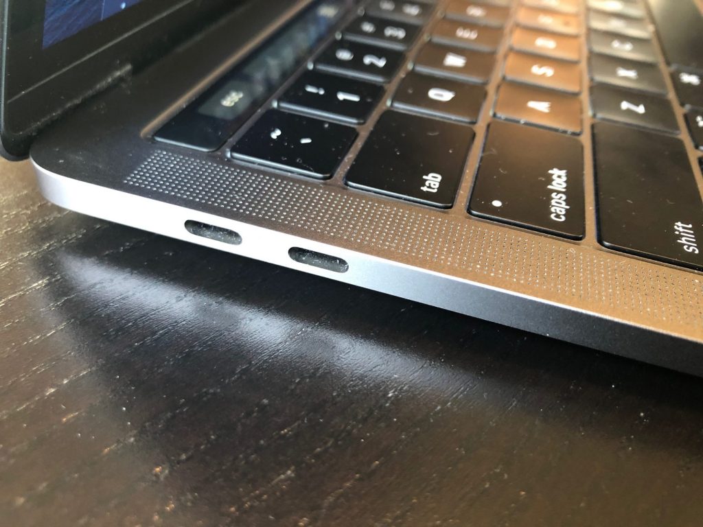 MacBook Pro 13インチ 購入後2ヶ月目レビュー | ぽこぺんブログ