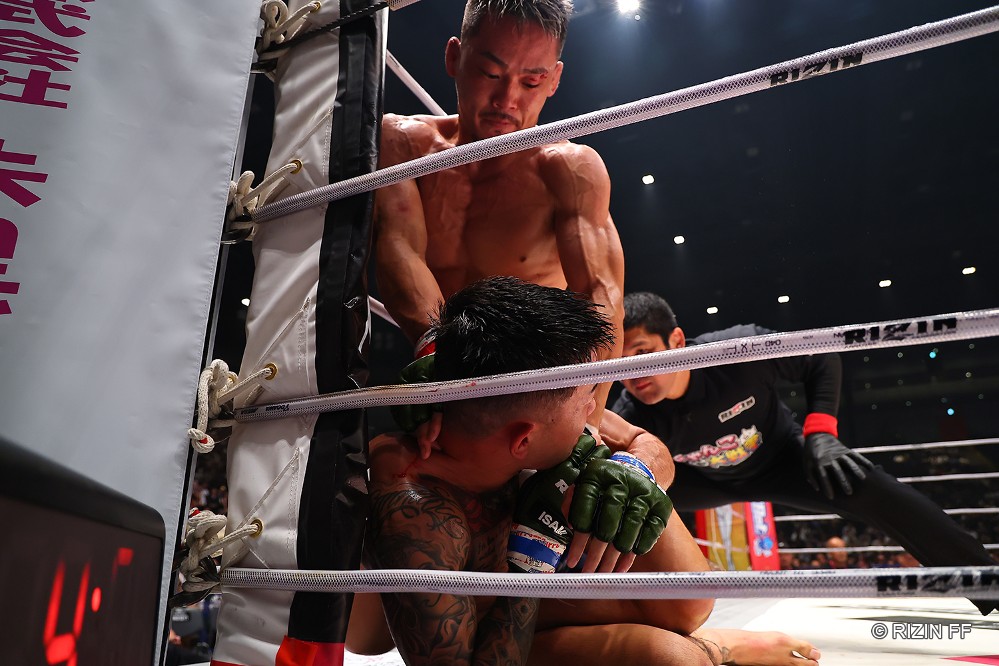 RIZIN44】牛久が萩原にスクランブルで競り勝ち、バックキープで連敗